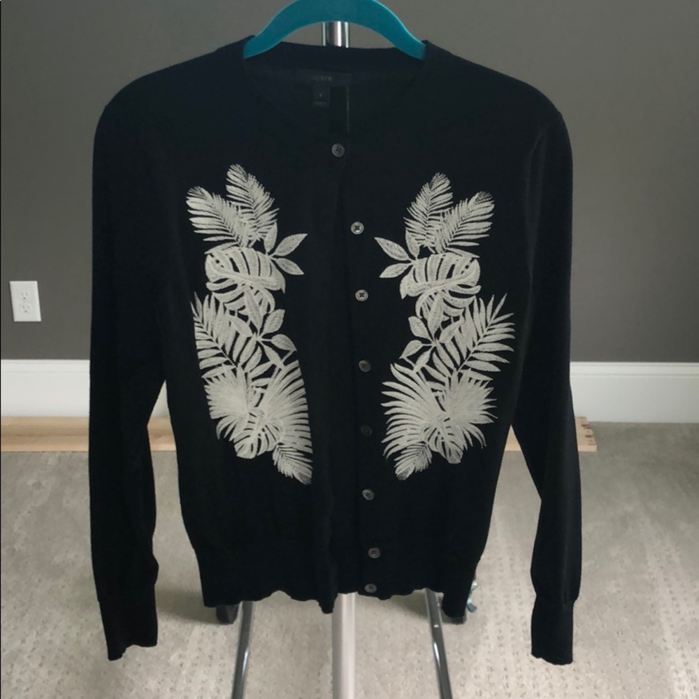 Pretty Jackie cardigan with white embroidery